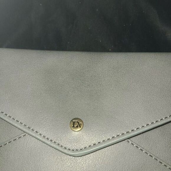 Danielle Nicole for Nordstroms Vegan Leather Envelope Clutch - Picture 3 of 7